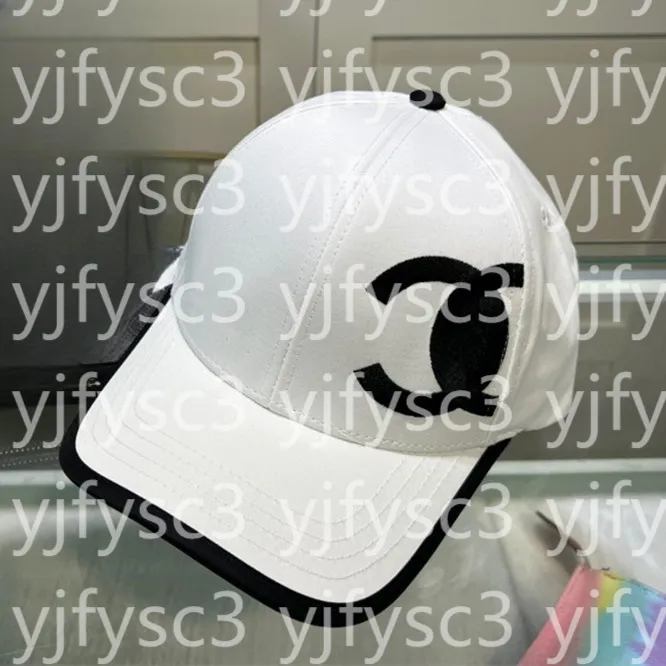 Fashion 2024 Baseball Cap Designer Men Hat Hat Hat Luxury Cappello Regolabile 18 Colori Cappelli posteriori Lettera Balbina traspirante WOMENS R-13