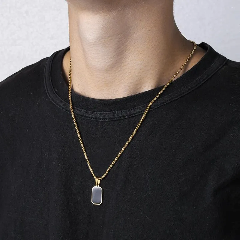 Collane con ciondolo Collana quadrata in smalto nero alla moda di alta qualità per uomo Regalo di gioielli con catena a maglie in acciaio al titanio Hip Hop