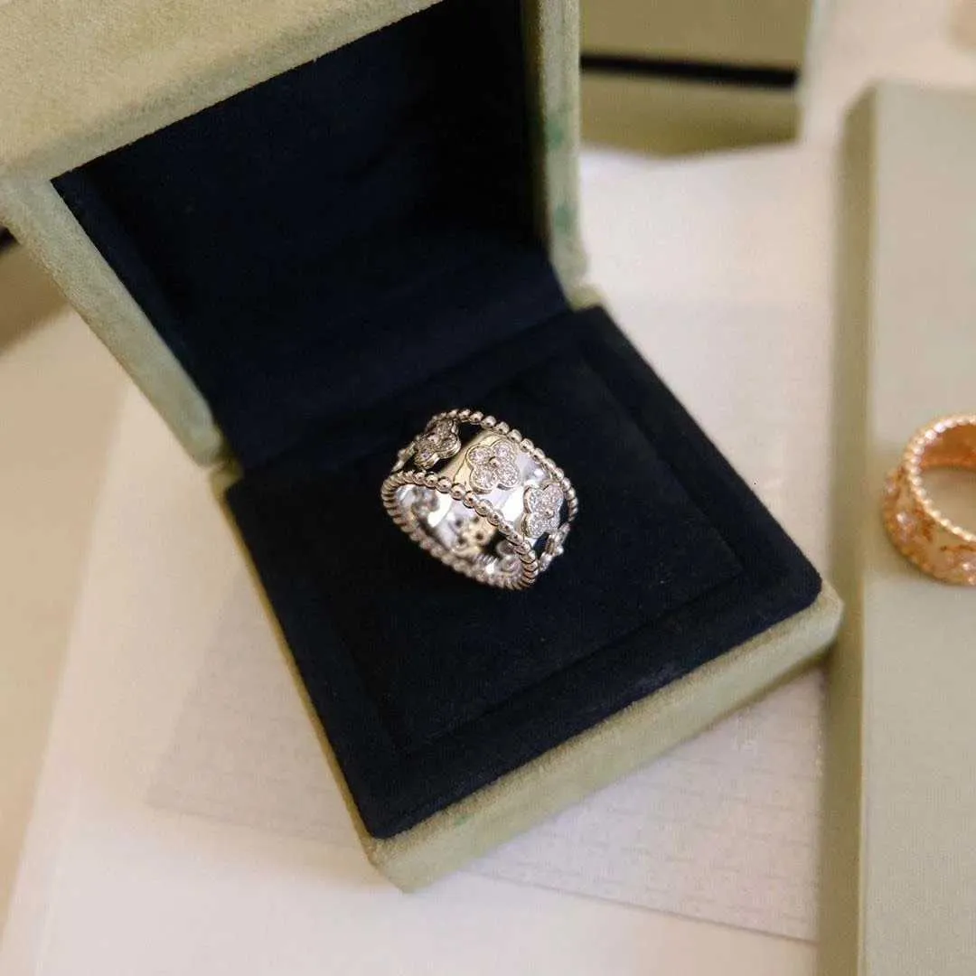 Klasyczne luksusowe pierścionki klastra biżuteria 925 srebrne wąskie wydanie kalejdoskop pierścień damski moda