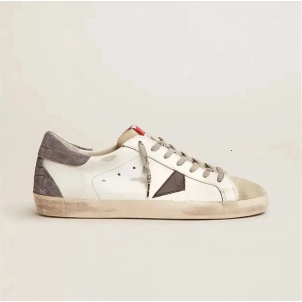 2023 Eccellente Retro con scatola originale Scarpe casual dorate Histars Designer Super Star Goosesity Sneakers Donna Paillettes Italia Classico Bianco Do -vecchie scarpe sporche 11