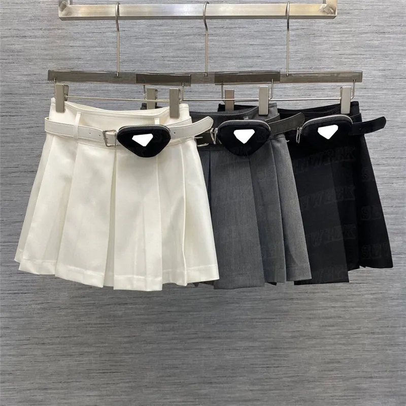 Плиссированные юбки с буквенным значком и поясной сумкой Женское дизайнерское короткое платье для девочек Мини-юбка в стиле хип-хоп Уличная одежда