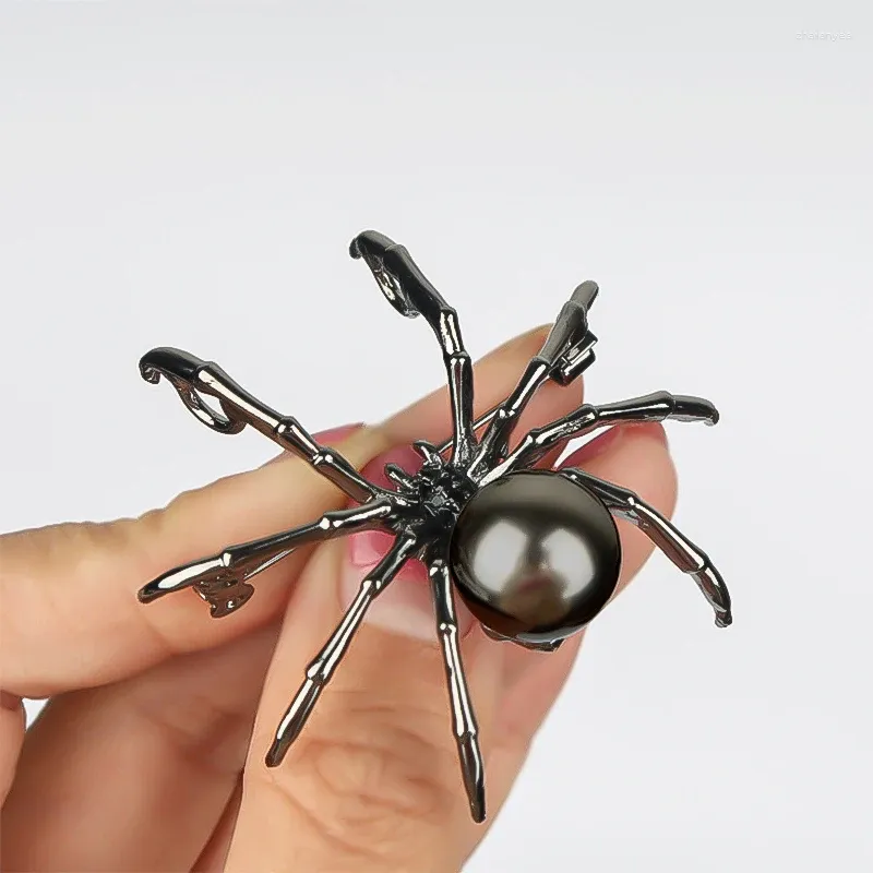 Brooches Fashion Punk Spider Shape Women Creative Exaggerated Alloy Halloween Party Clothes Pins Decoration Gifts