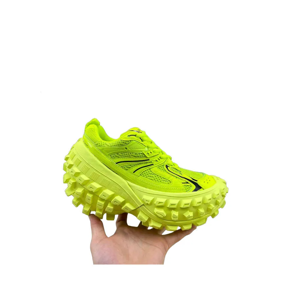 Papà Scarpa Trend 2024 Pneumatico Primavera Mesh Verde fluorescente Suola spessa Antiscivolo Scarpe casual per Uomo Donna 7KTO