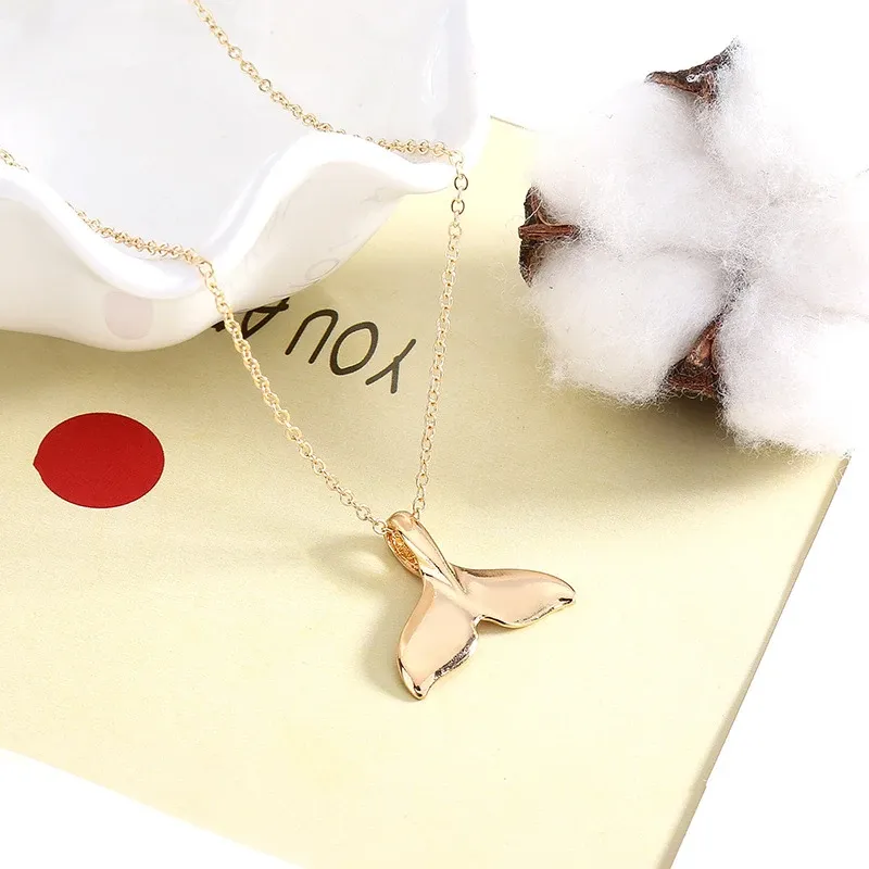Sweet Mermaid Dolphin Tail 14k Gold Pendant Necklace Creative Charming Womens Golden Silver Color Clavicle Chain Sweet Girl Party Jewelry