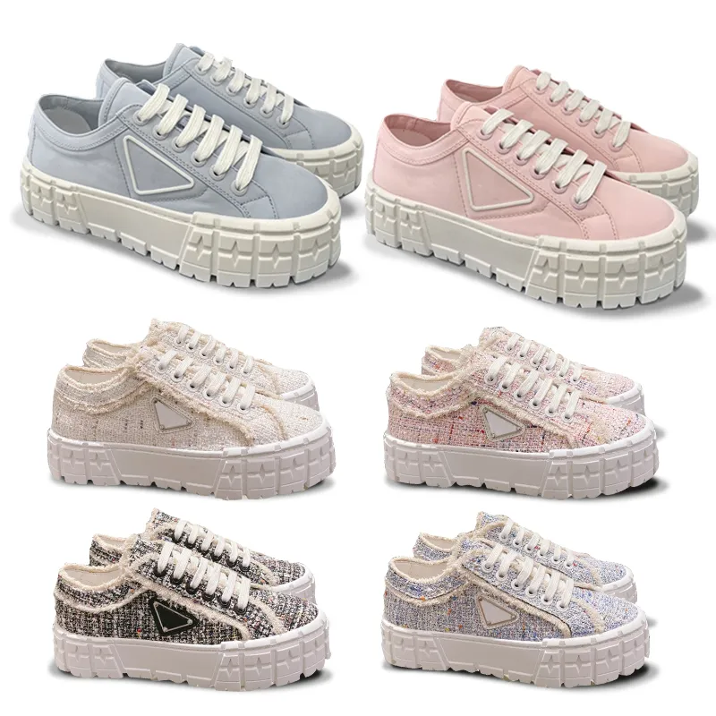 2024 neue Frühlings- und Herbstmode, hochwertige Designer-Schnürsneaker mit rundem Kopf, Canvas-Sneakers, Gabardine-Dreiecksmuster-Plattform-Freizeitschuhe