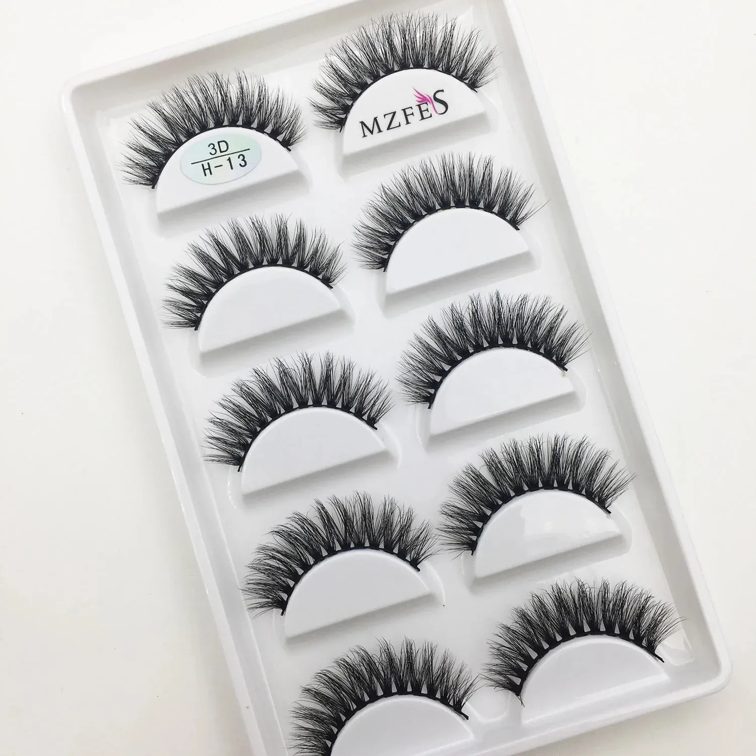 10/50 Boxes 3D Mink Eyelashes Natural Thick False Eye Lashes Mink Lashes Soft Fake Eyelash Wispy Makeup Cilios H13 Cat 240301