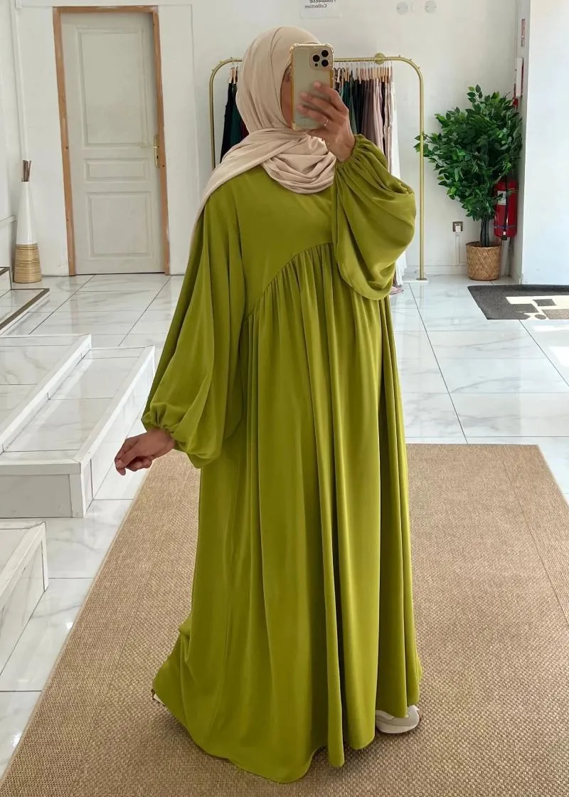 Etniska kläder lösa abaya muslimska lång klänning kvinnor ramadan eid sammet satin ballong ärmar turkiska afrikanska klänningar dubai islamisk blygsam