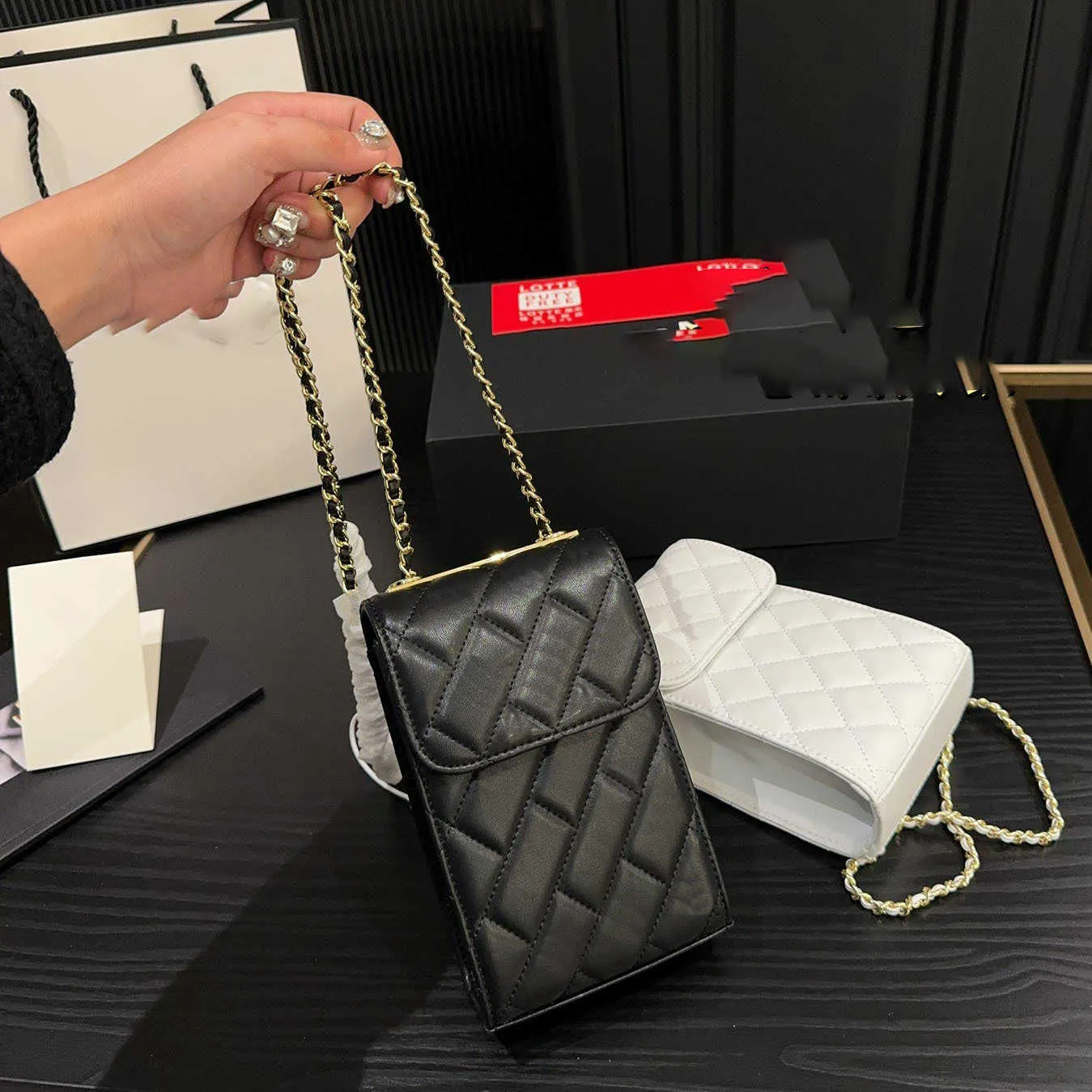 chain mobile phone bag 7A high-end quality designer luxury women's one-shoulder cross-body bag under the armpit banquet coin purse 240315