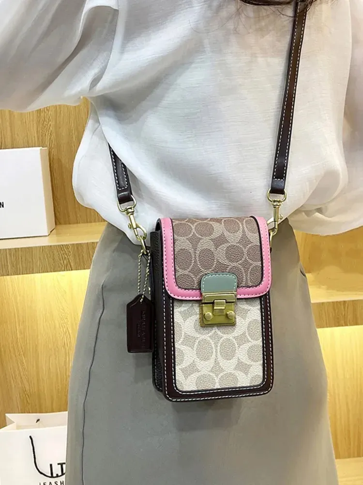 DHgate Retro Trendy Print Crossbody Bag Contrasting Color Shoulder Bag Mini Bag Mobile Phone Bag Vertical Small Square Bag Bags Luggage Accessories