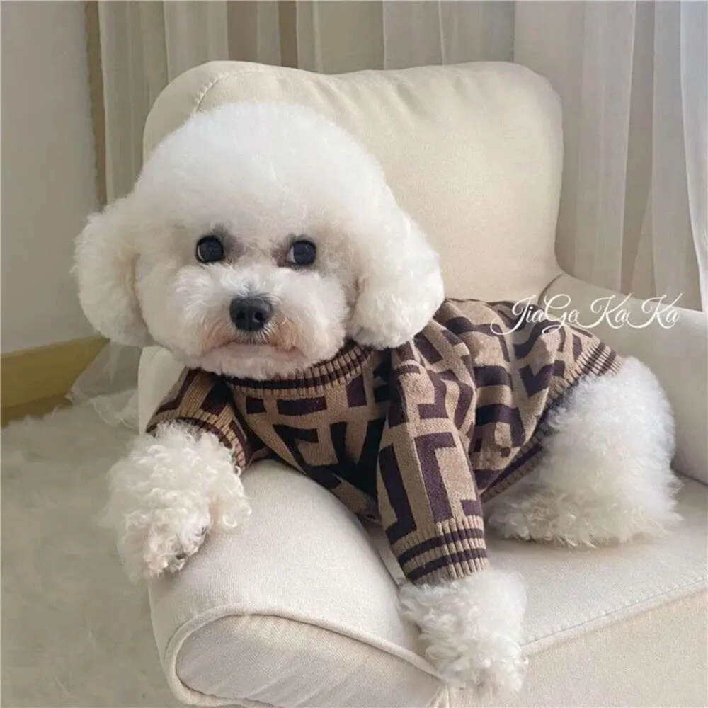 Créateurs de luxe chien S vêtements automne hiver plaid animal mode broderie classique chiot pull vêtements avec lettres