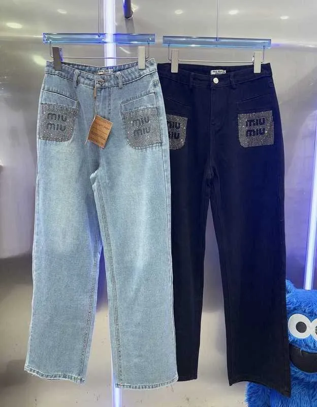 Damesjeans designer MM Family 24ss Nieuwe Letter Borduurdecoratie Mode Veelzijdig Slank en langbenig Lange broek met rechte pijpen 8FCY