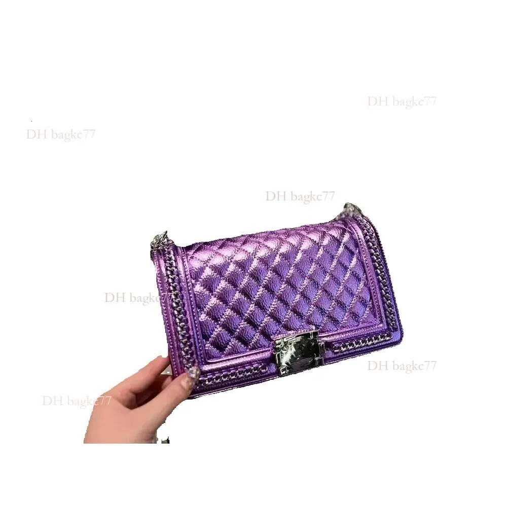 2024 design moderno feminino clássico tecido lingge picante mamãe sacos originais banhados a ouro hardware requintado super versátil bolsa crossbody de um ombro