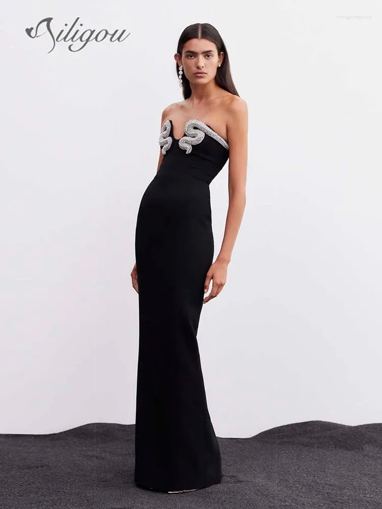 Casual Dresses Ailigou 2024 Women's Black Sexy Strapless Luxury Diamond Crystal Snake Tight Long Bandage Dress Elegant Celebrity Party