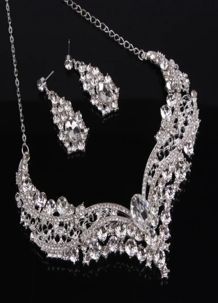 Silver Luxury Bridal Jewelry Set With Crystals Women Halsband Studörhängen för brudbrudtärnor Evening Prom Party Accessories7233487