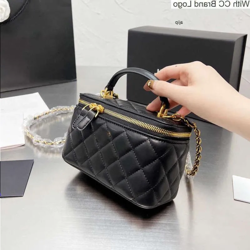 2024 Shoulder Bags Luxury CC Designer Famous Classic Mini Box Adjustable Strap Quilted Crossbody Bag Genuine Leather Top Quality Cosmet Pgtd