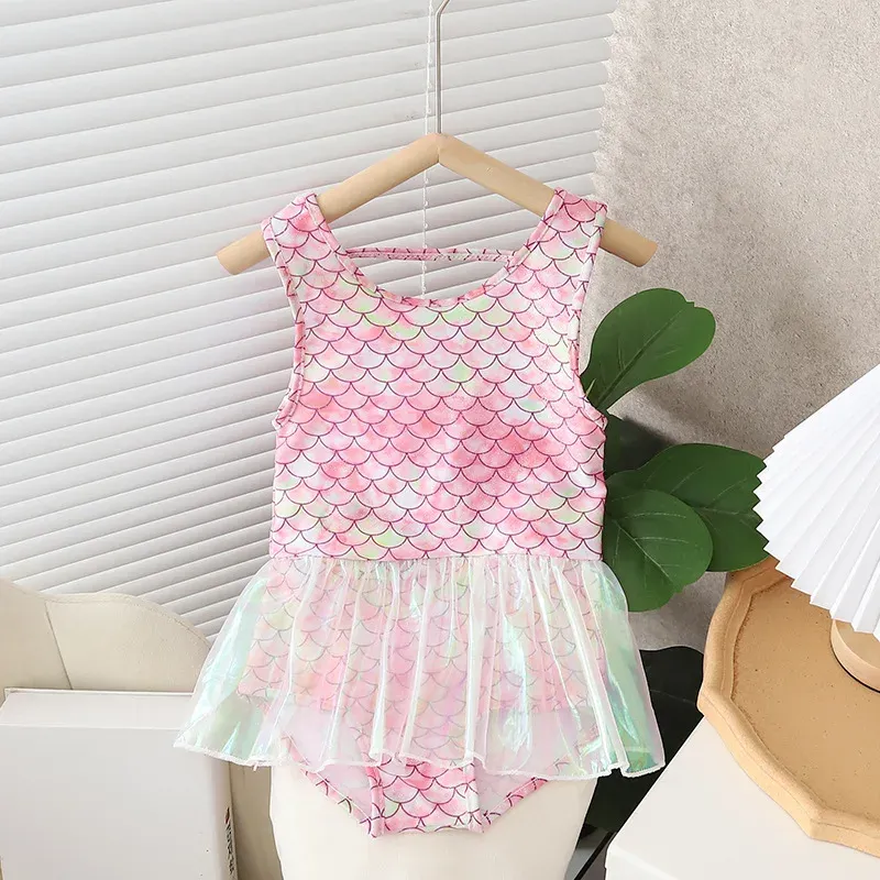 Swimwear Children's Swimsuits Summer Princess OnePiece Swimsuits For Girls Baby Swimsuits 19Years Fashion Rainbow Girls Swimsuits