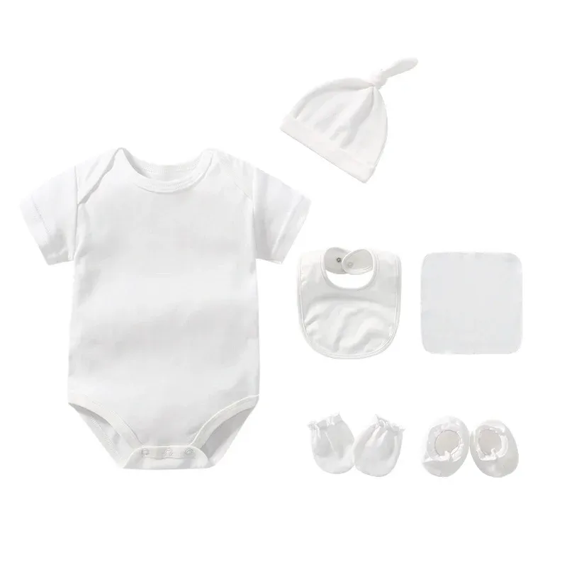 Sets Effen bodysuits hoeden sokken handschoenen slabbetjes 5 stuks unisex katoenen babymeisjeskleding met korte mouwen pasgeboren babyjongenskleding Bebes