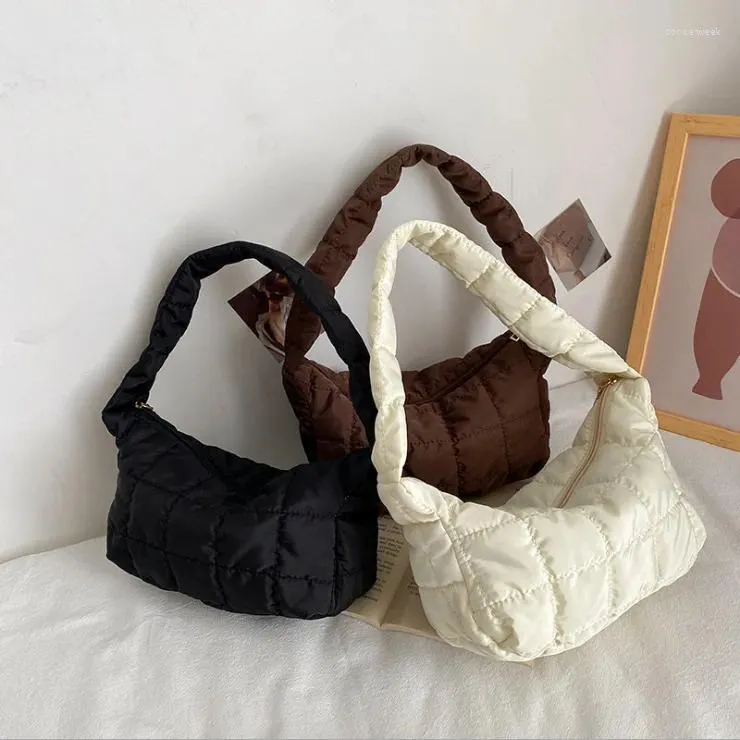 Shoulder Bags Oxford Cloth Womens Bag Folds Rhombus Embroidery Thread Underarm Niche Design Simple Handbags For Women 2024