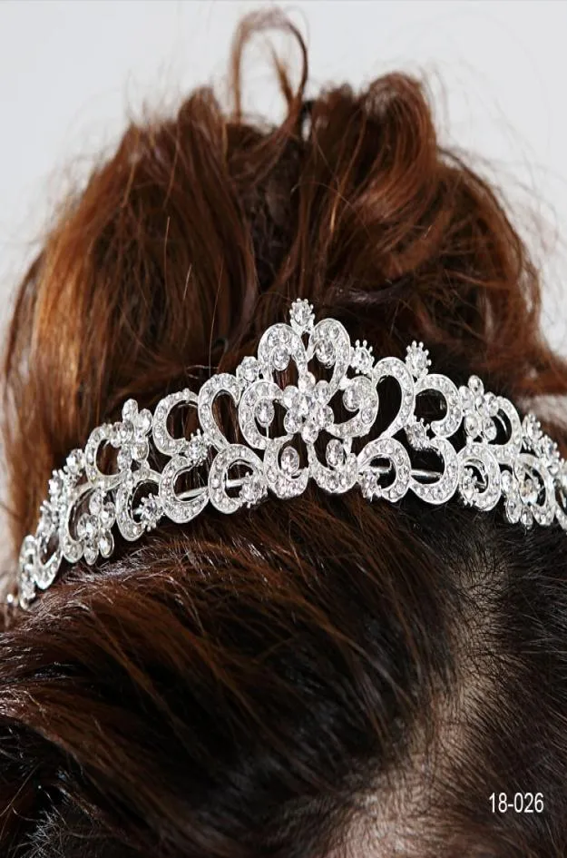 18026 Hair Tiaras in Stock Cheap 2019 Diamond Rhinestone Wedding Crown Band Tiara Bridal Prom Evening Jewelry Headpieces6976496