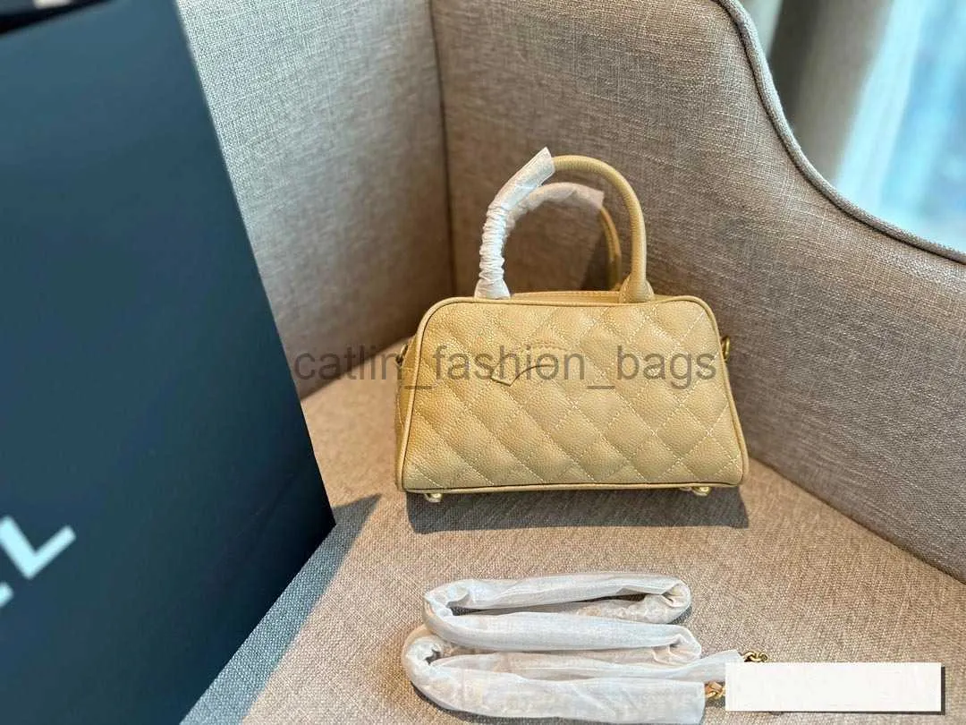 Totes 2023 Nuevo bolso versátil Bolso de mujer Nuevo PU Estilo europeo creativo Gran capacidad Un bolso de hombro tipo bandolera Mujer caitlin_fashion_bags