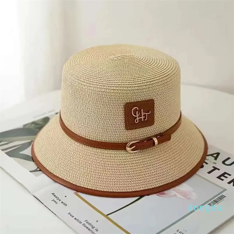 Wide Brim Hats Bucket Hats British style small basin women's summer flat straw hat short brim bag edge net red straw sunshade beach hat