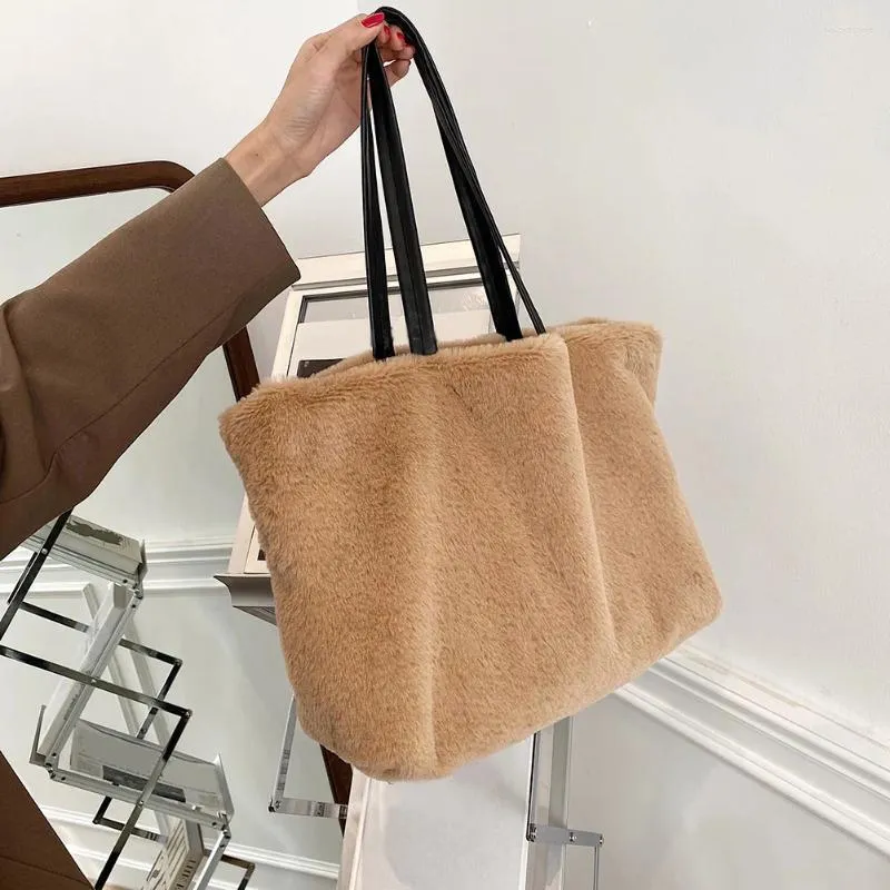 Totes Femmes Sac à bandoulière en peluche Fourre-tout de grande capacité pour l'automne et l'hiver (Camel)