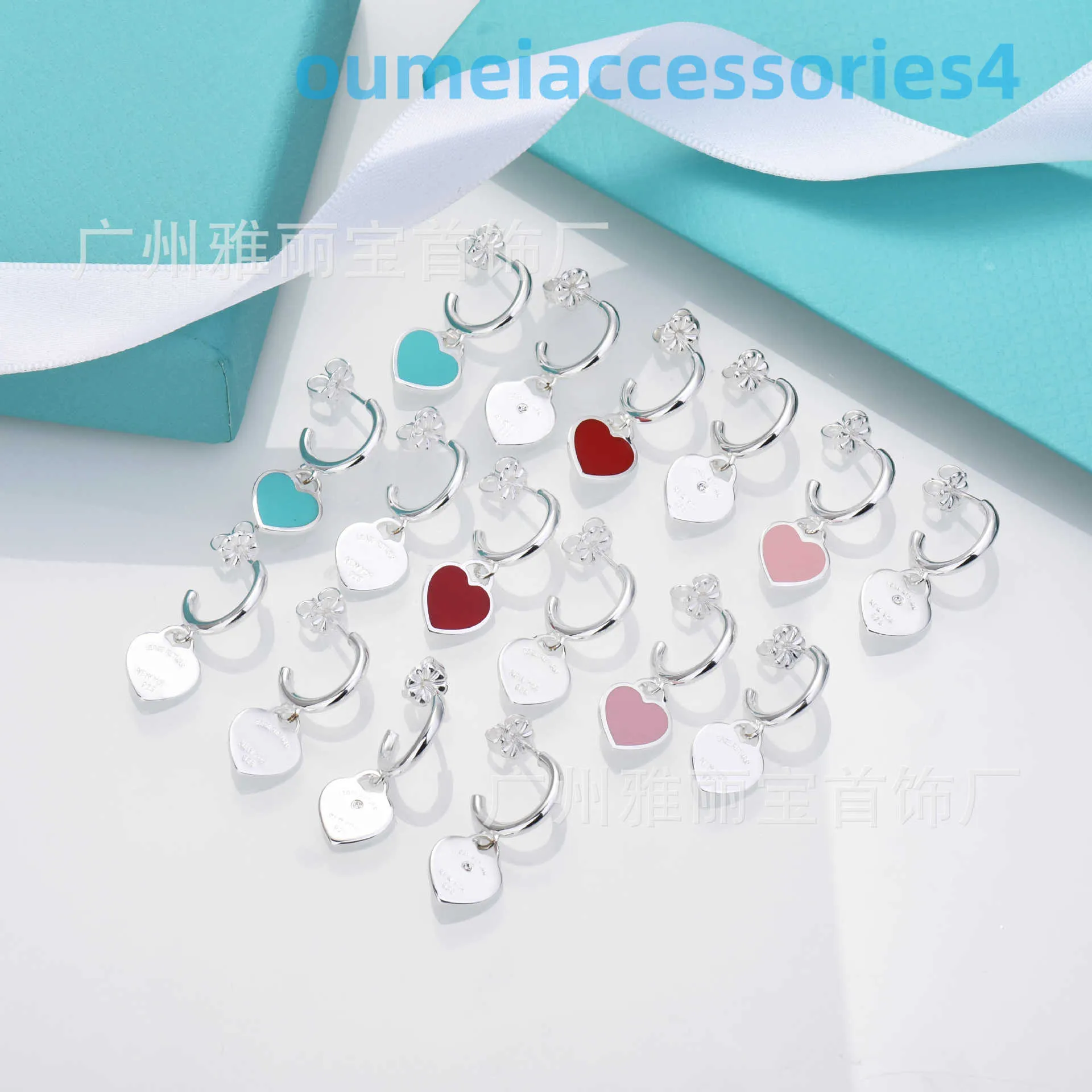 2024 Jewelry Designer Brand Stud 925 Needle Emamel Heart Formed With Drill Ring Female White Copper Plated Silver Plum Blossom öronproppar älskar örhängen