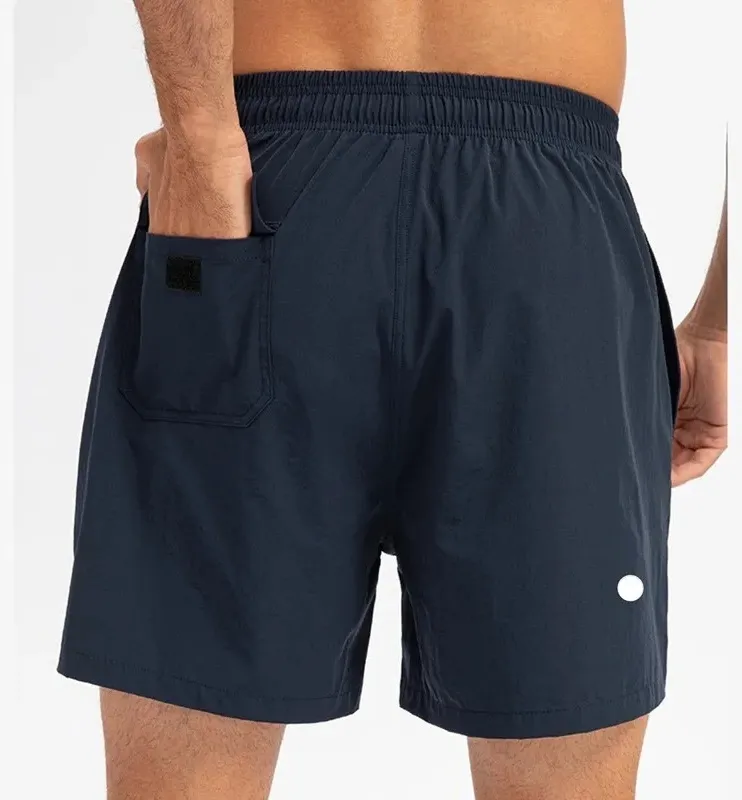 2024 homens yoga esportes shorts curtos de secagem rápida com bolso traseiro do telefone móvel casual correndo lululy lemenly ginásio jogger pant ll321