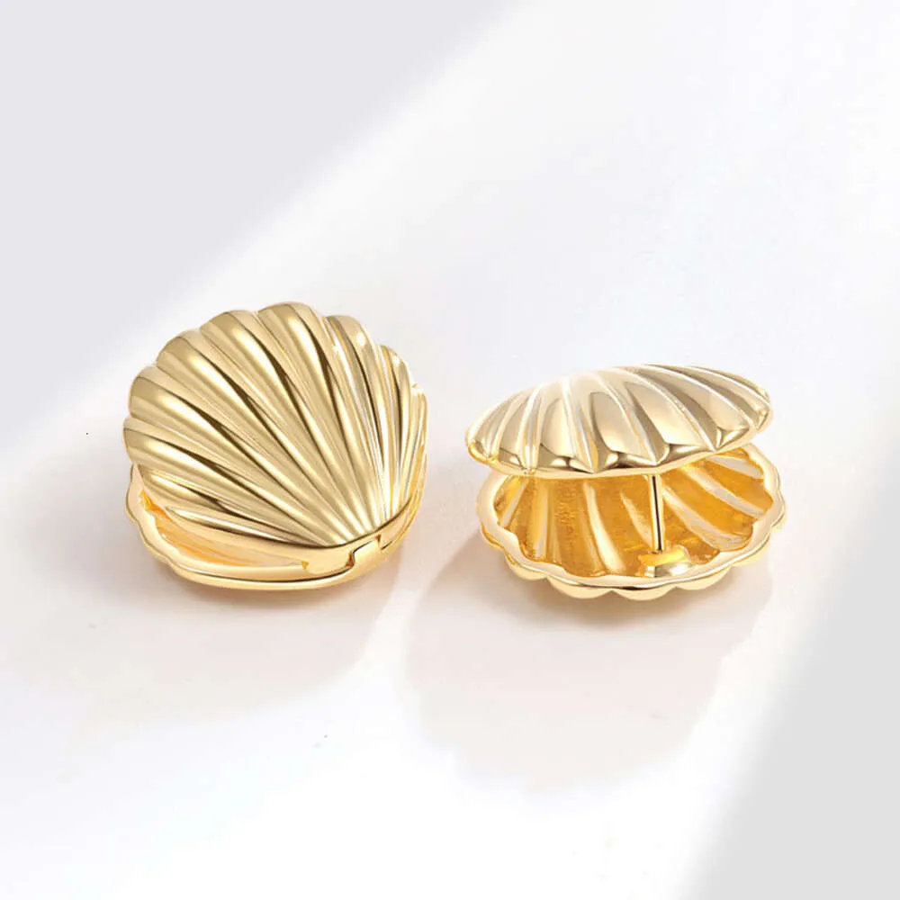 Koreaanse Blogger Fever's Same Style Shell Ear Buckles voor dameslicht, uniek ontwerp, high-end oorstekers, nieuwe oorbellen