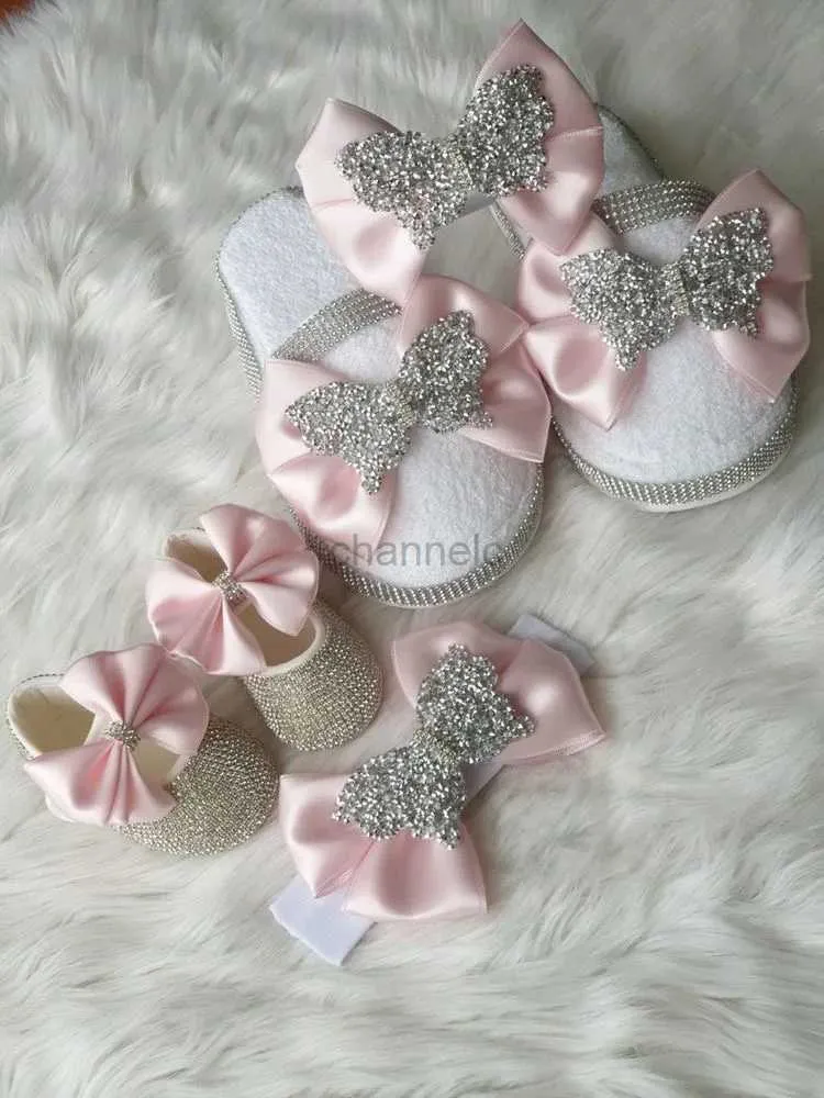 Primeiros caminhantes Dollbling atacado rosa bowknot luxo meninas criança recém-nascido roupas todos os dias sapatos com Shinny Strass 240315