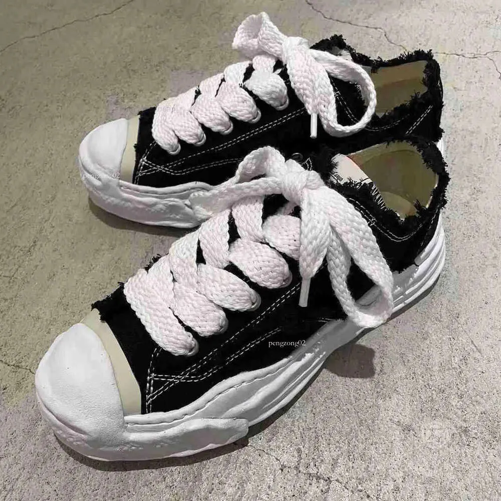 2024 Maison Mihara Yasuhiro Une sorte de pâtisserie Chaussures dissoutes Semelles épaisses Chaussures de toile à lisière brute Chaussures de niche de Shawn Yue Original Mmy