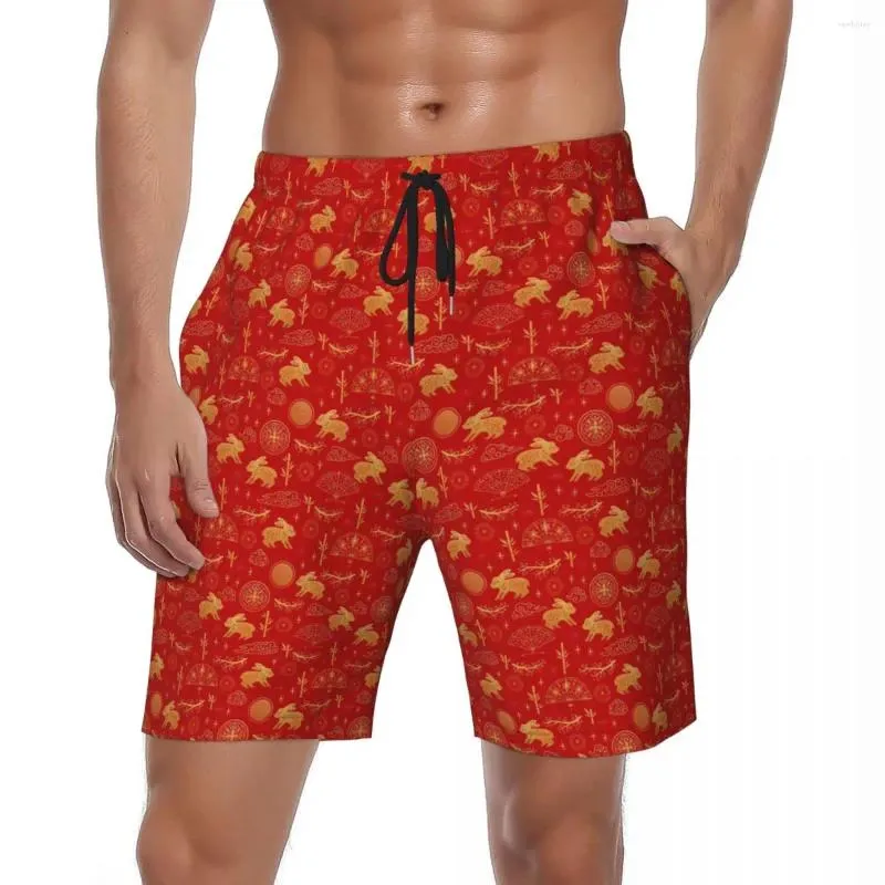 MENS SHORTS SOMMER BOARD Male Red Röda kinesiska traditionella stranden korta byxor y2k roliga snabba torra stammar stor storlek