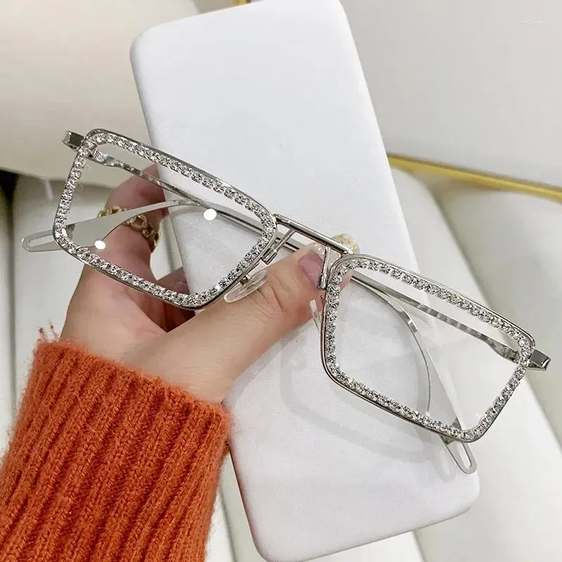 Güneş gözlükleri kadın parıltılı kristal ince vintage sunglasse dikdörtgen glasse çerçeve bling rhinestone güneş gözlükleri kadın lüks moda uv400