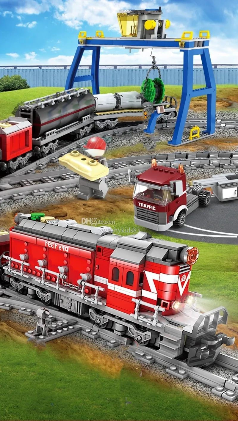 Toy Train Build Block Friend Train Mechanical Rail Train Figures Model Train Set DIY Toy for Kid Christmas Gifts Spur Train Brick Build Block Moc Block Technic