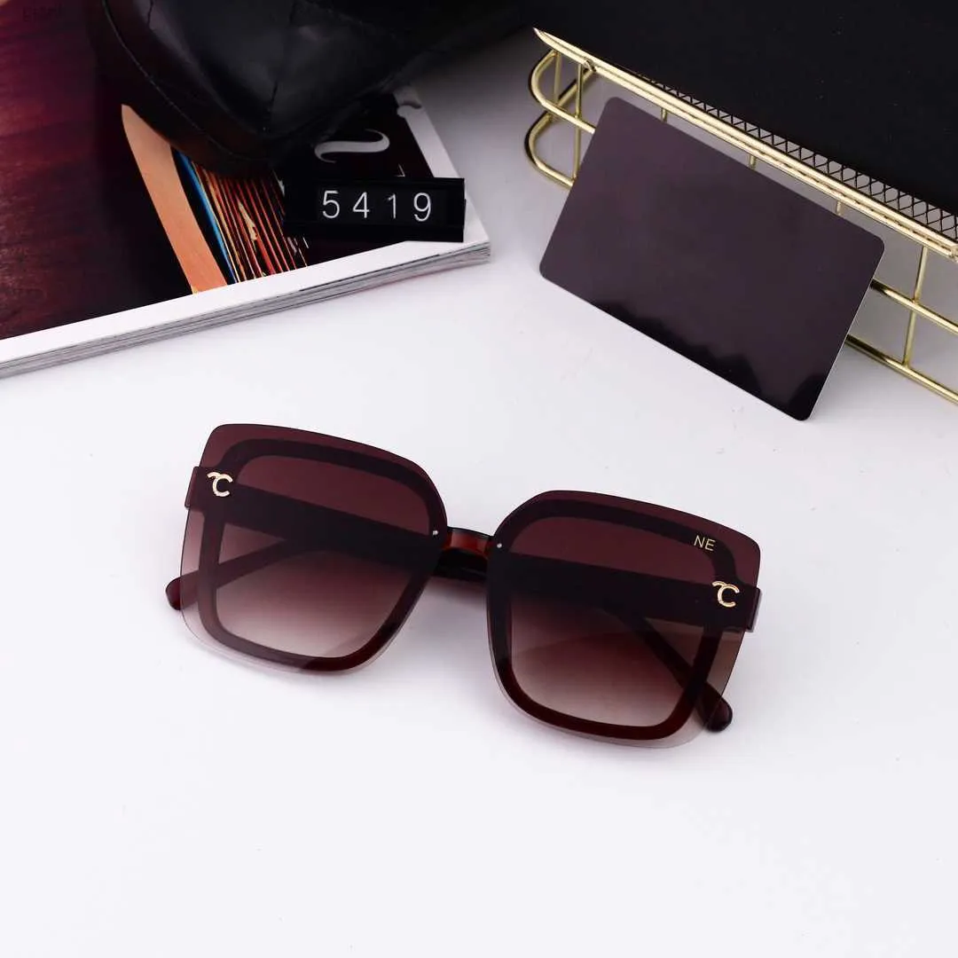 Designer sunglasses fashion Luxury sunglasses for women men exquisite Vintage full frame Driving Beach shading UV protection polarized glasses gift with box good