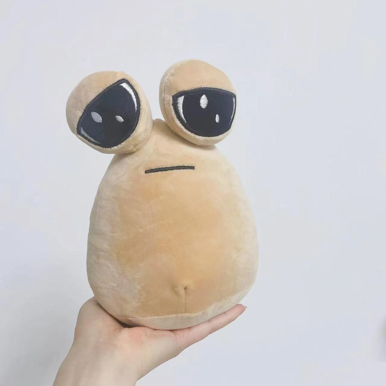 Animaux en peluche en peluche en gros Pou Nouveaux produits Alien P Jouets Jeux pour enfants Playmates Cadeaux de vacances Ornements de chambre Livraison directe Otufm