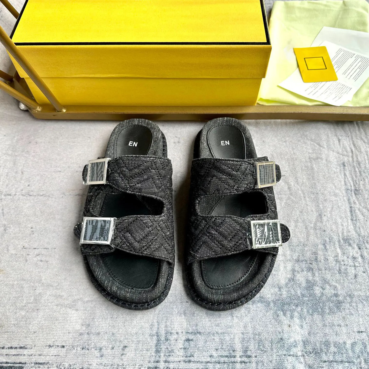 Designer Slipper Luxe Men Women Sandals Brand Slides Mode slippers Lady Slide Dikke bodemontwerp Casual schoenen Sneakers in 1978 S591 06