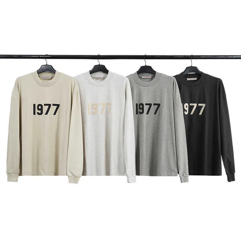 1977 Flocked Tee: Season 8 Essentials Long Sleeve T-Shirt