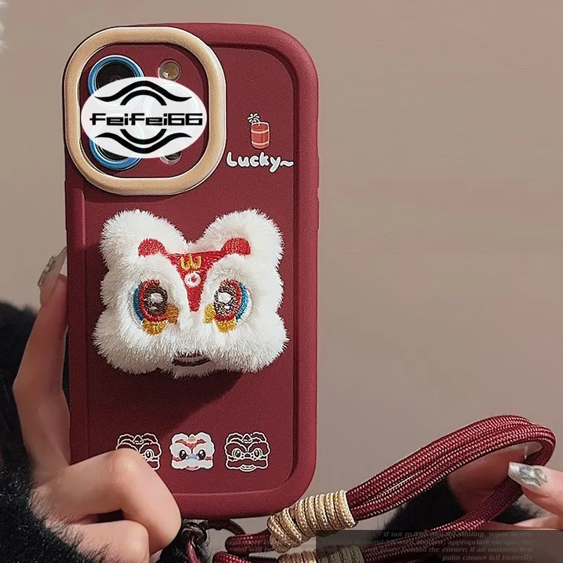 3D Plush Lion Awakening مناسبة لـ 15 حالة هاتف 14 أحزمة معلقة حمراء فرحة 11 مناسبة لـ 13 Promax