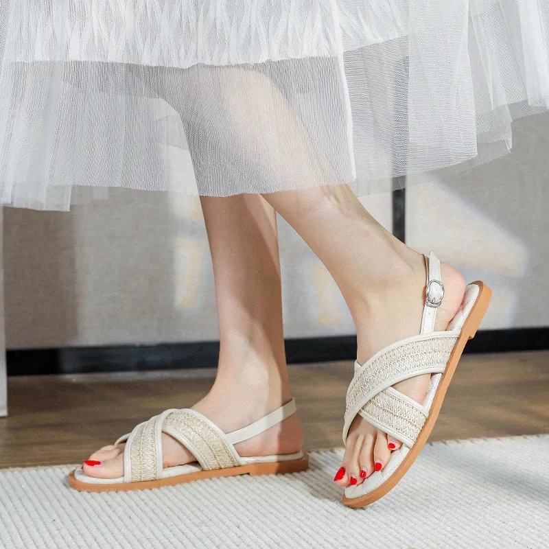 Novo estilo pequeno sandálias de vento perfumado moda antiderrapante usando sandálias de cinto cruzado sandálias planas mulheres verão L7st #