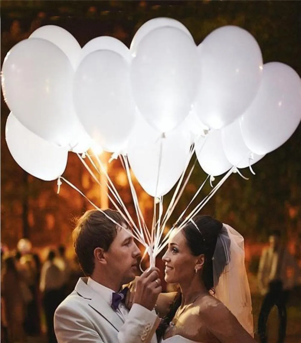 12 tum Magic Led Wedding Ballons dekorationer glöd i mörk blinkande ljus upp ballong vit latex ballonger hel 5129204
