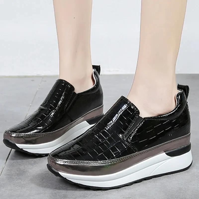 Patent Leather y Platform Sneaker Autumn Hidden Heels Sport Shoes Woman Plus Size 43 Thick Bottom Loafers 240313