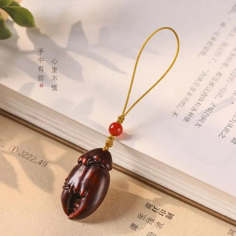 Anahtarlıklar Çin tarzı yengeç maşaları şekil sevimli yapım aksesuarlar mobil kolye sandal ağacı anahtar zincirleri ahşap araba anahtarlık mücevher bulguları