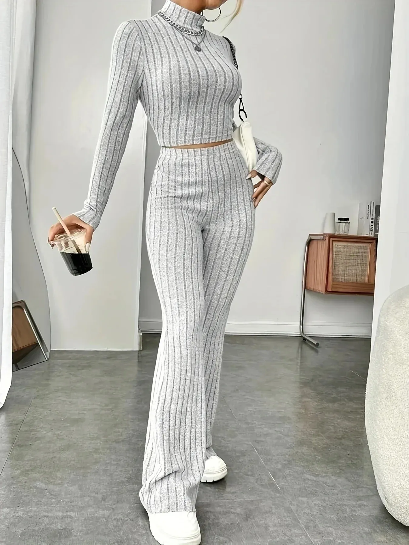 2018 Spring Knitted 2-piece Womens Track Clothing Long sleeved Vintage Sweater Crop Top Flash Pants Elastic Matching Set 240315