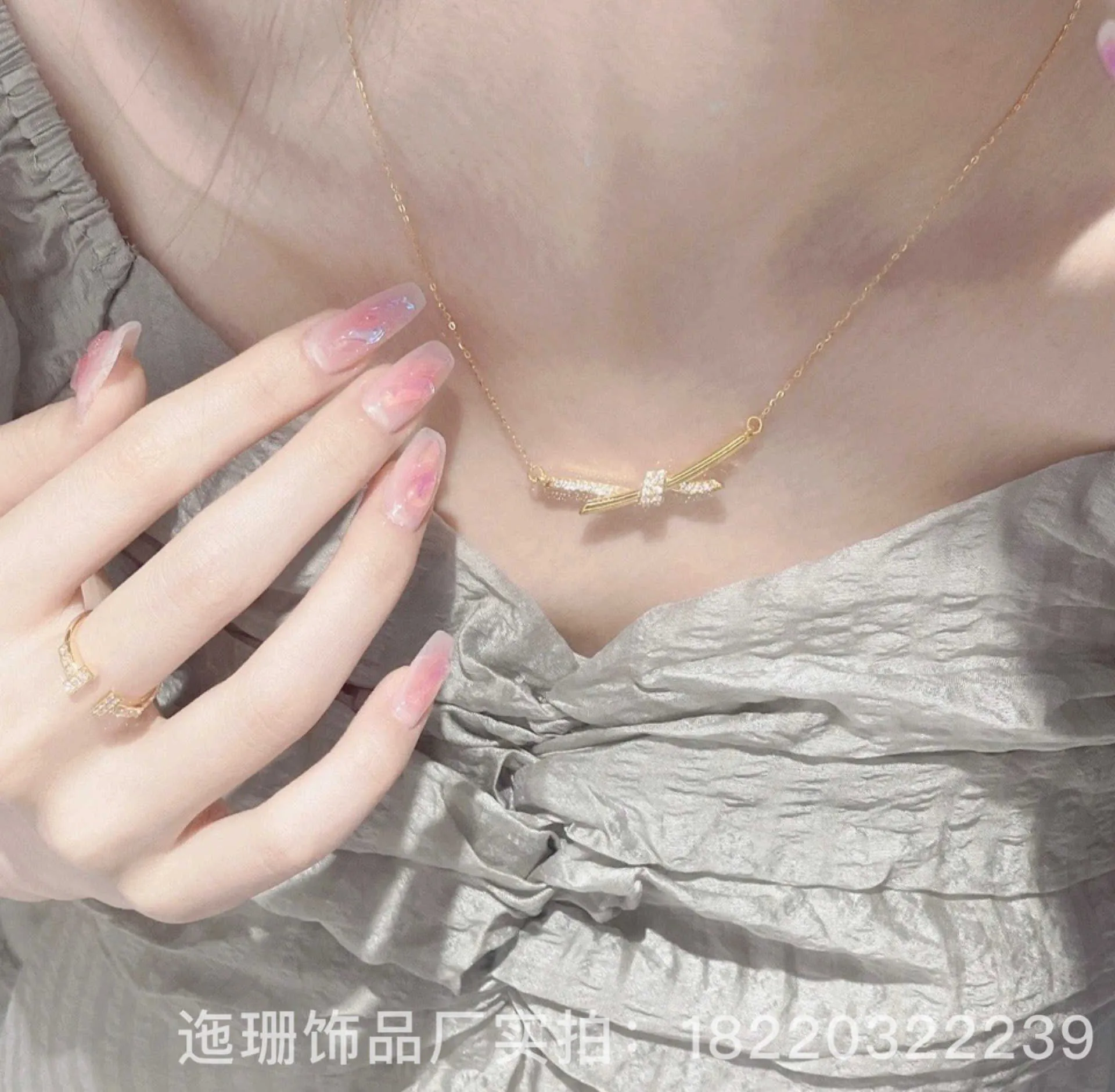 デザイナーYang Mi Sun Yizhen同じスタイルTiffay and Co Knot Necklaceチタンスチールバス