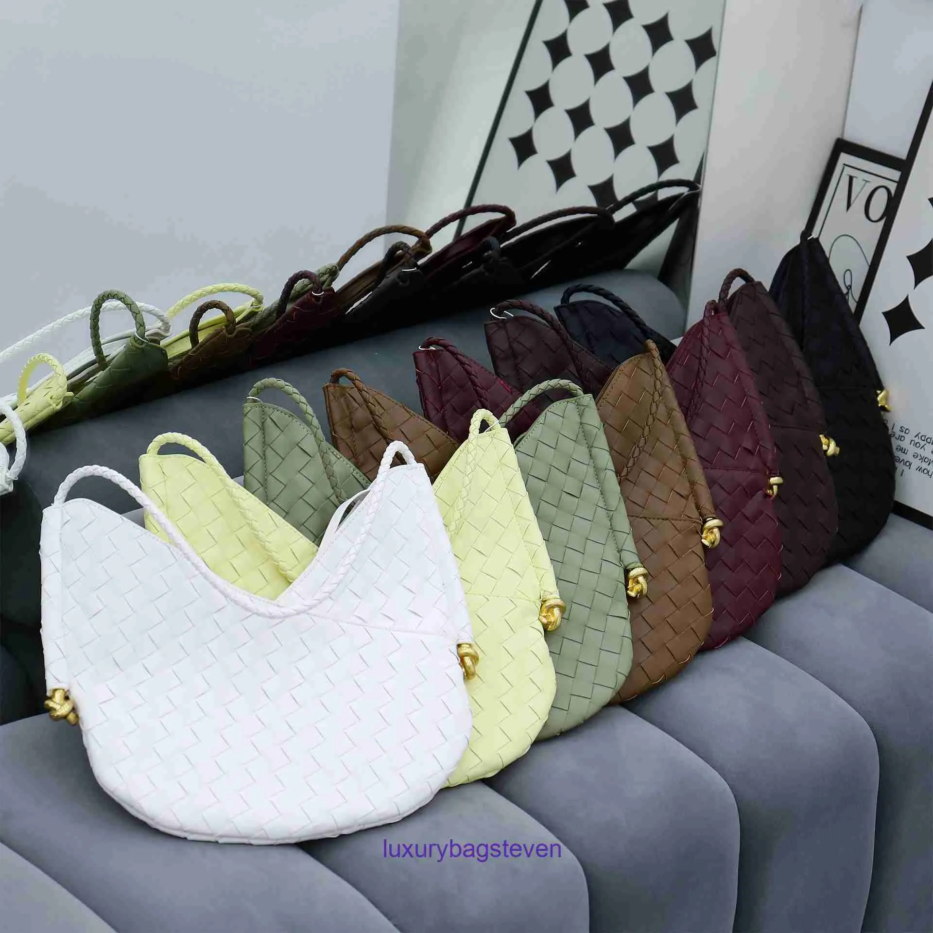 Top original quality Bottgss Ventss Solstice shoulder bags for women 2023 New Woven Bag Cowhide Vegetable Basket Mother Generous andWith Real Logo