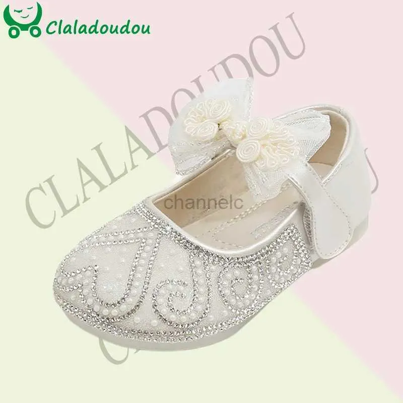 Primeiros caminhantes Claladoudou Bling vestido para crianças sapatos com laço de zircônia com lantejoulas pequenos sapatos de princesa para casamento de aniversário 240315