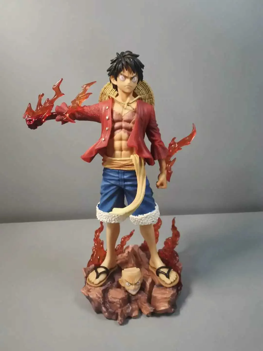 Actiespeelfiguren One Piece Anime Figuur Luffy LX Strohoed Nieuwe Vierde Keizer Actiefiguren Standbeeld Model Pop Kerst Speelgoed Geschenk Pvc