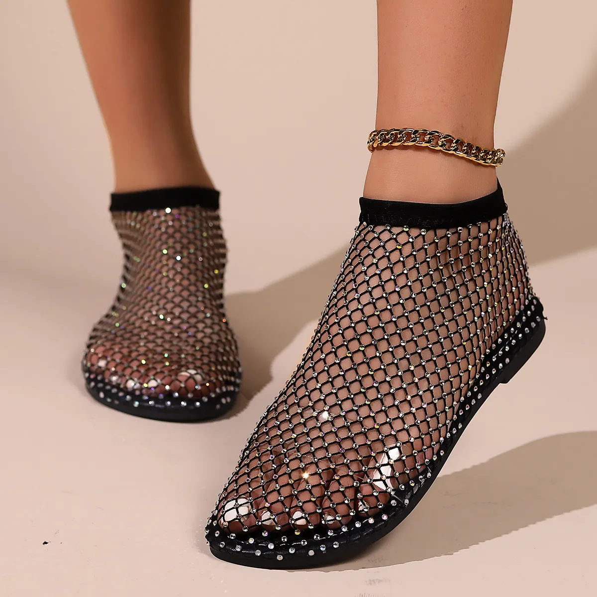 Lente zomer Mesh holle sandalen met diamanten ingelegde korte laarzen, sexy en modieuze damessandaal met platte bodem en ronde neus