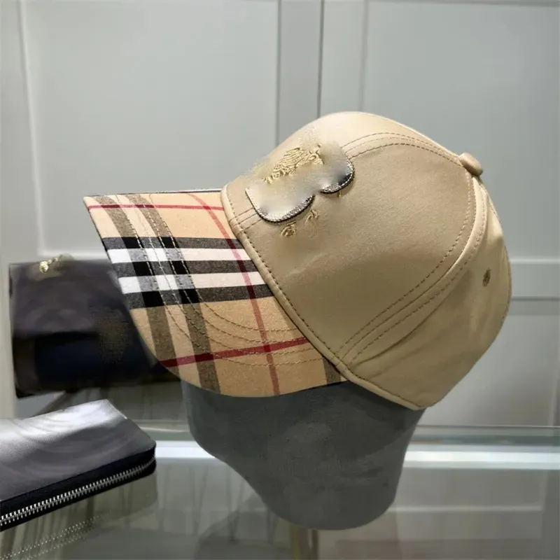 Ball Caps Designer Hats Beanie Classical B Famil Design High Fashion Canvas Baseball Cap with Metallic Accents Brand s1